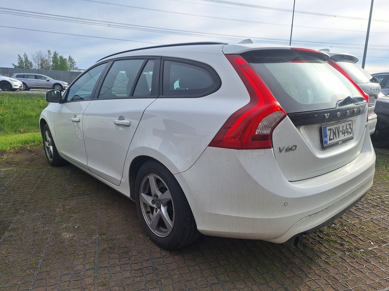 Volvo V60 vaihtoauto