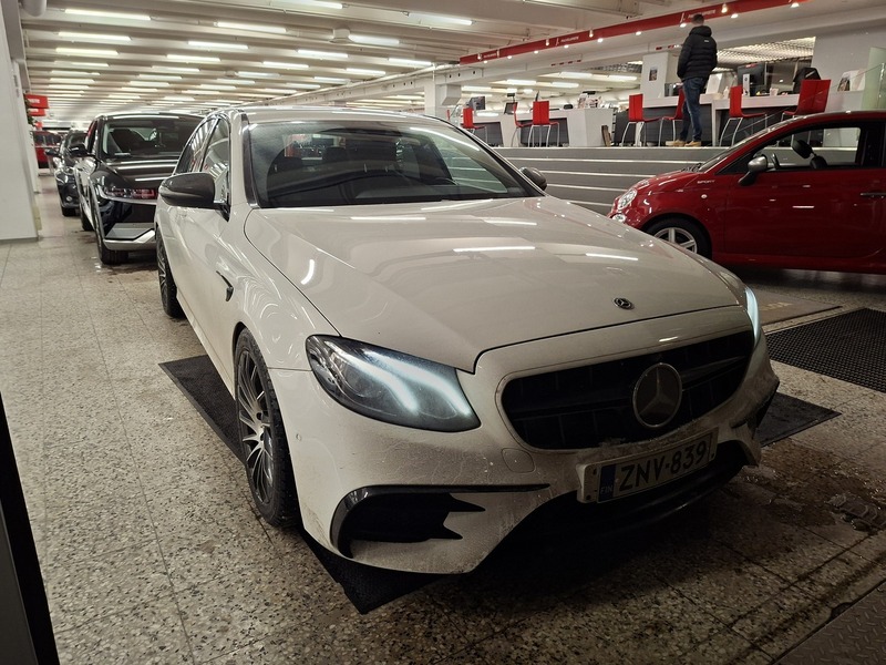 Mercedes-Benz E vaihtoauto