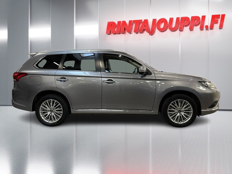 Mitsubishi Outlander PHEV vaihtoauto