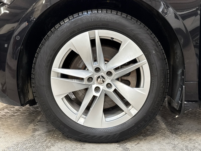 Skoda Enyaq vaihtoauto