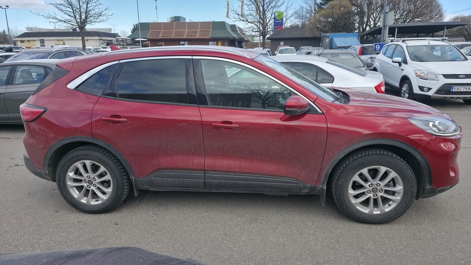 Ford Kuga vaihtoauto