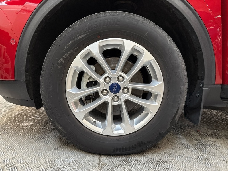 Ford Kuga vaihtoauto