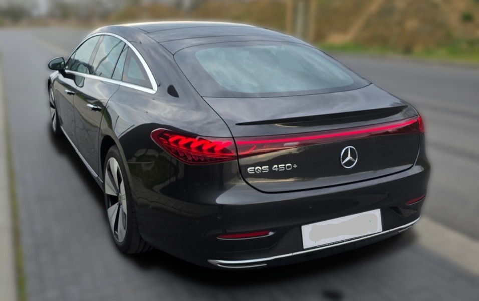 Mercedes-Benz EQS vaihtoauto