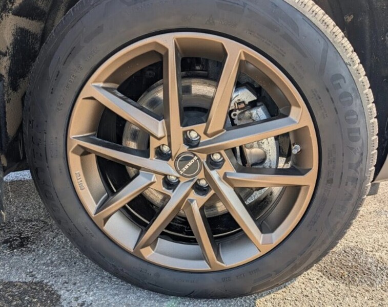 Toyota bZ4X vaihtoauto