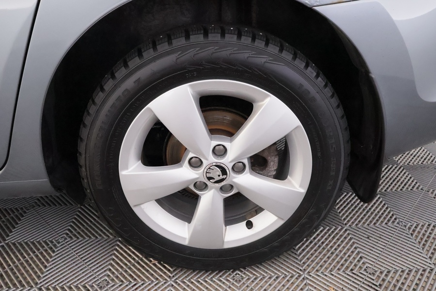 Skoda Rapid vaihtoauto