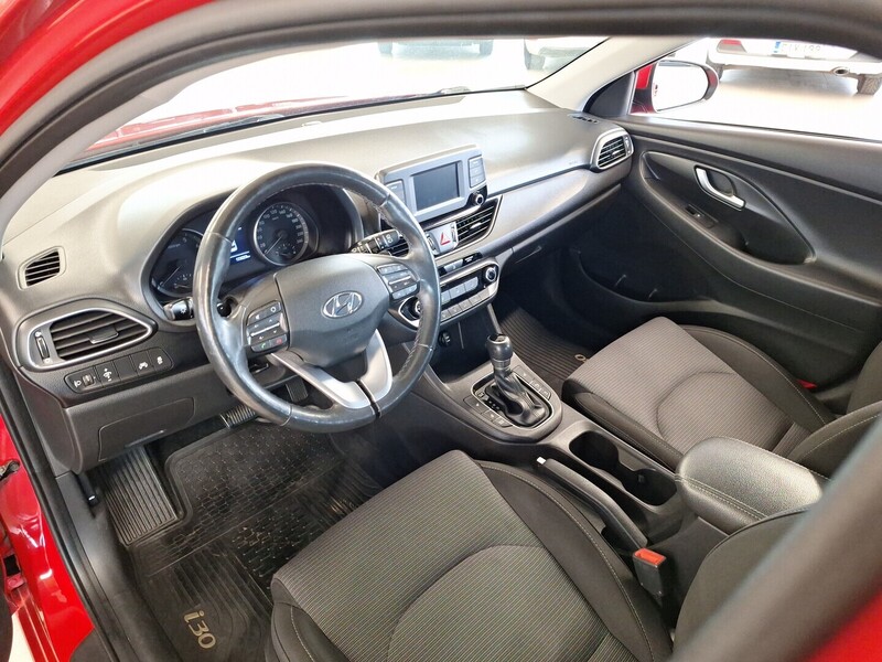 Hyundai i30 5d vaihtoauto