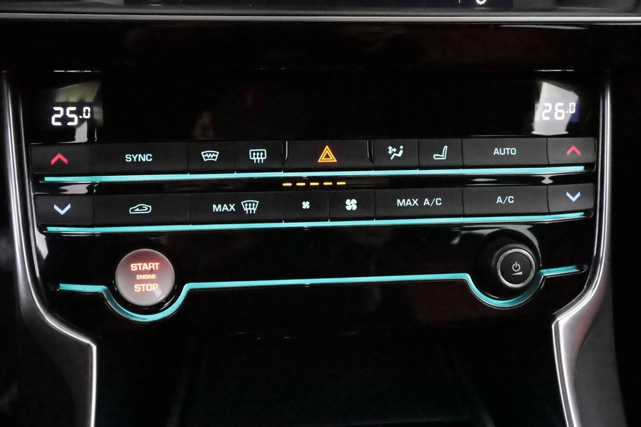 Jaguar XE vaihtoauto