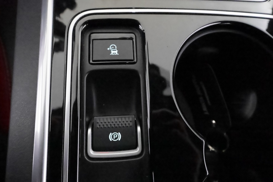 Jaguar XE vaihtoauto