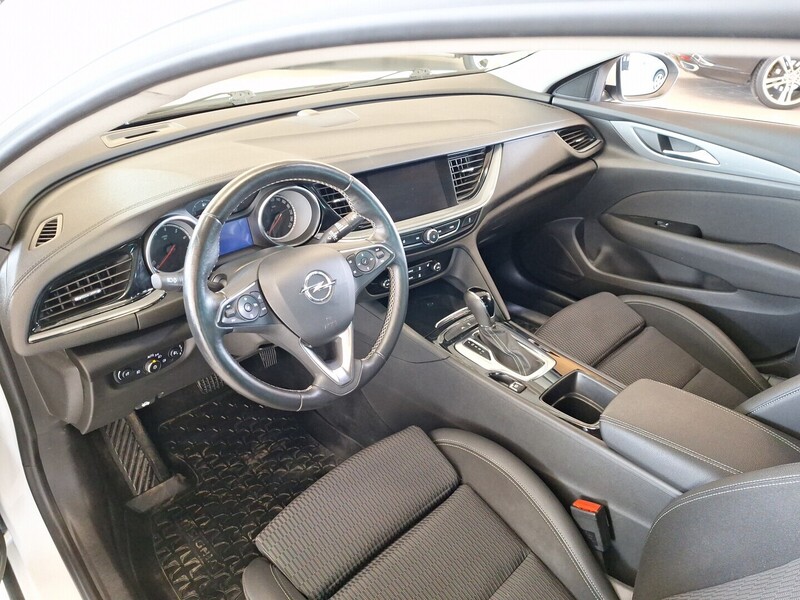 Opel Insignia vaihtoauto