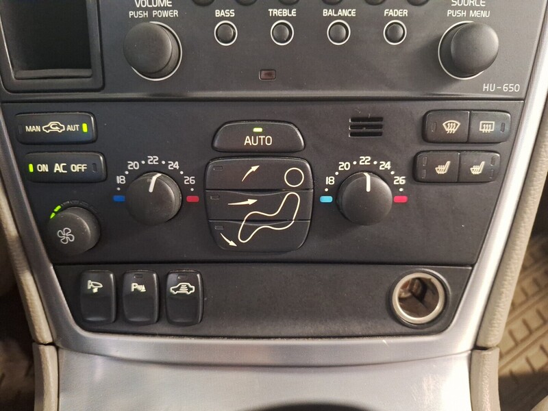 Volvo V70 vaihtoauto