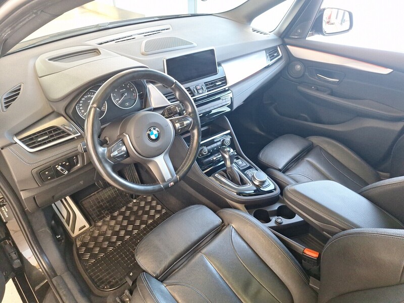 BMW 225 vaihtoauto