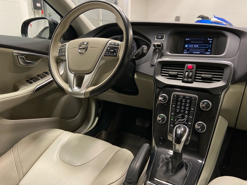 Volvo V40 vaihtoauto