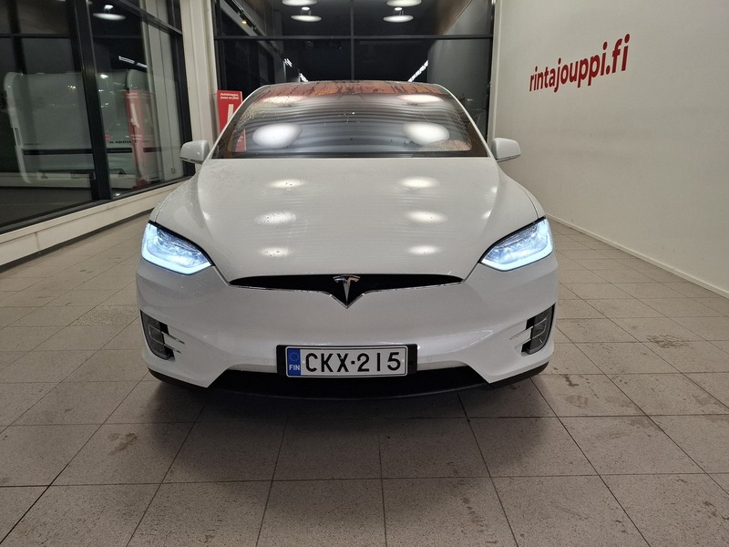 Tesla Model X vaihtoauto