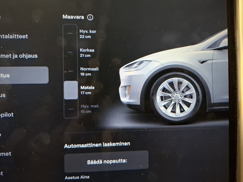 Tesla Model X vaihtoauto