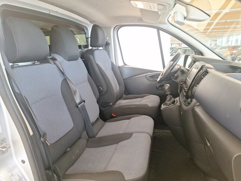 Opel Vivaro vaihtoauto