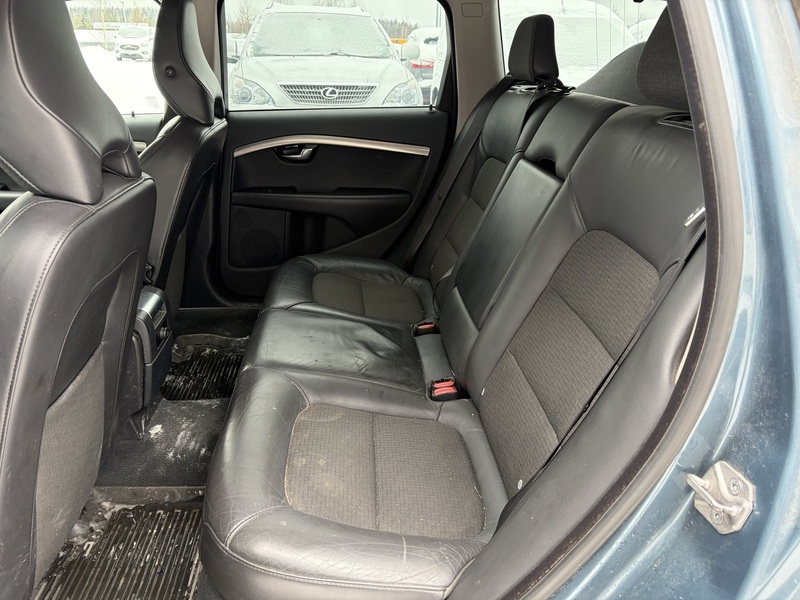 Volvo V70 vaihtoauto