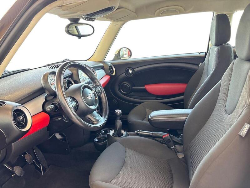 Mini Cooper vaihtoauto