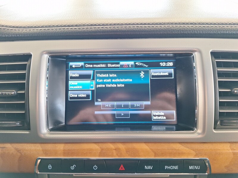 Jaguar XF vaihtoauto