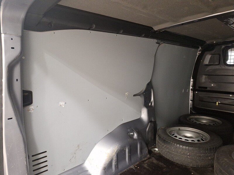 Opel Vivaro vaihtoauto