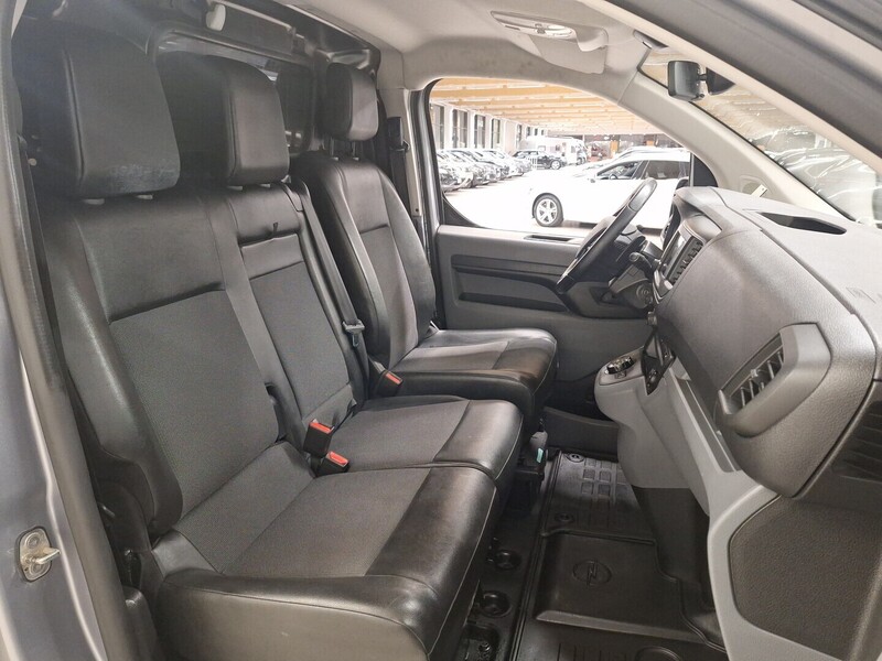 Opel Vivaro vaihtoauto