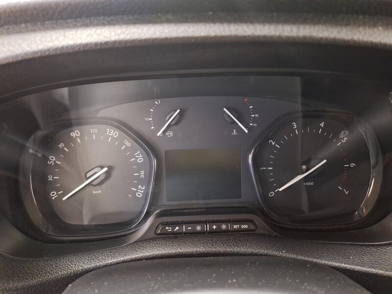 Opel Vivaro vaihtoauto