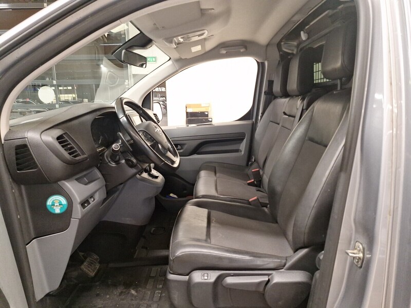 Opel Vivaro vaihtoauto