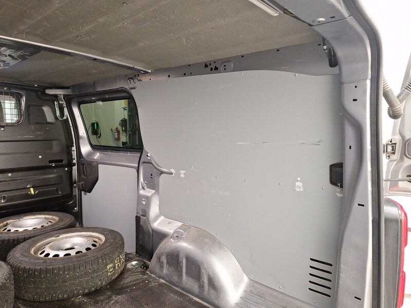 Opel Vivaro vaihtoauto