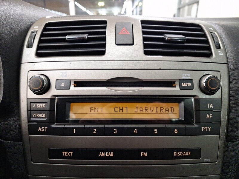 Toyota Avensis vaihtoauto