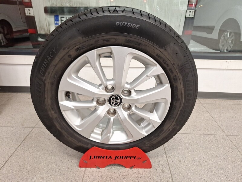 Toyota Yaris Cross vaihtoauto