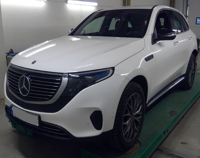 Mercedes-Benz EQC vaihtoauto