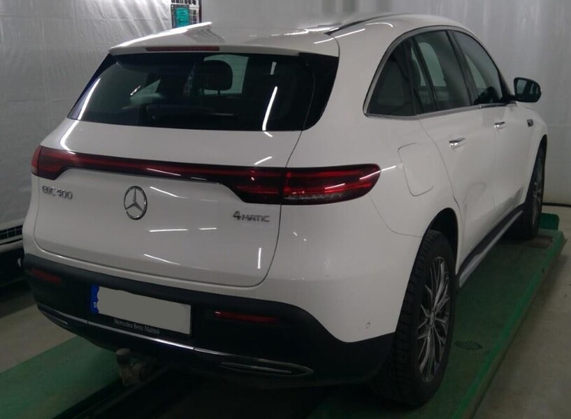Mercedes-Benz EQC vaihtoauto