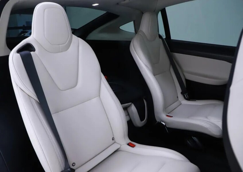 Tesla Model X vaihtoauto