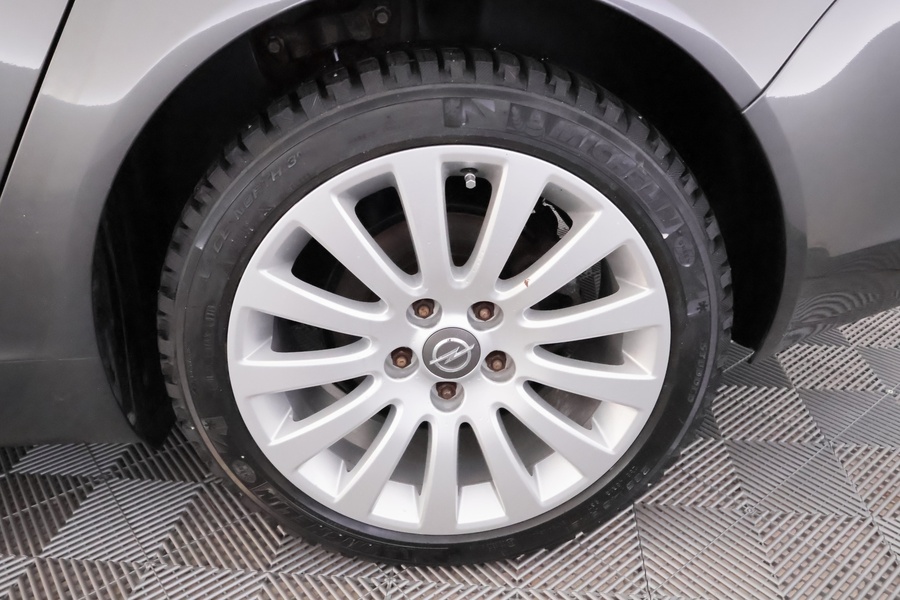 Opel Insignia vaihtoauto