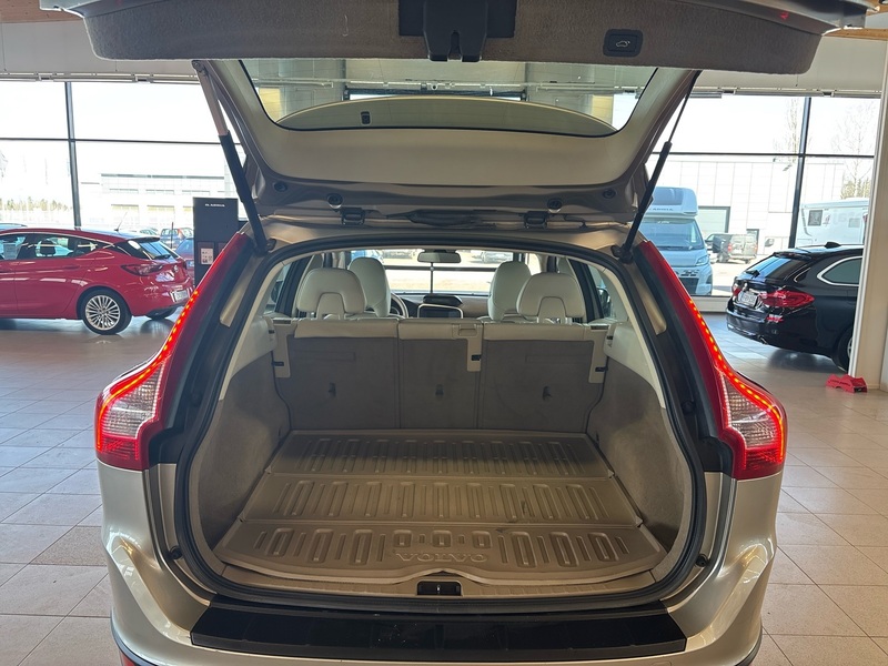 Volvo XC60 vaihtoauto