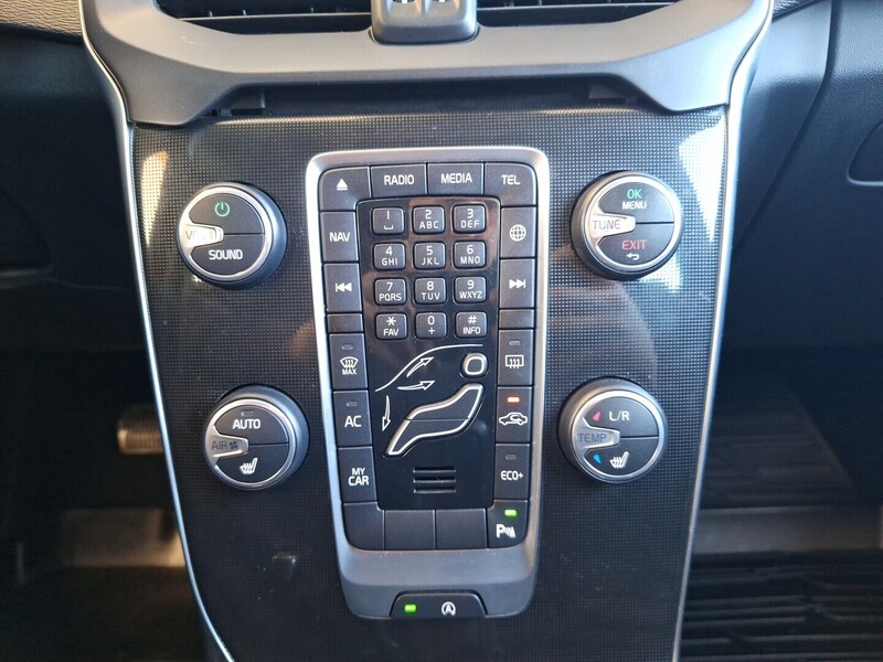 Volvo V40 Cross Country vaihtoauto