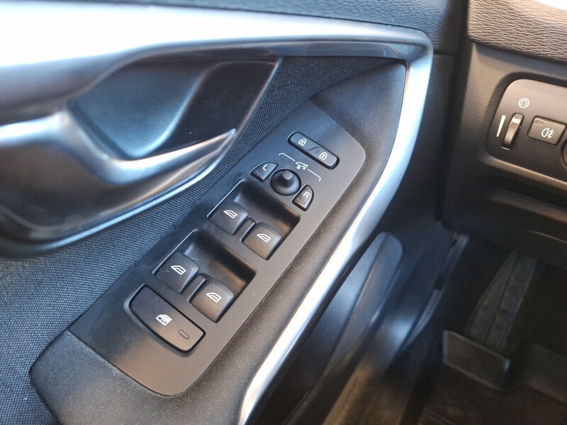 Volvo V40 Cross Country vaihtoauto