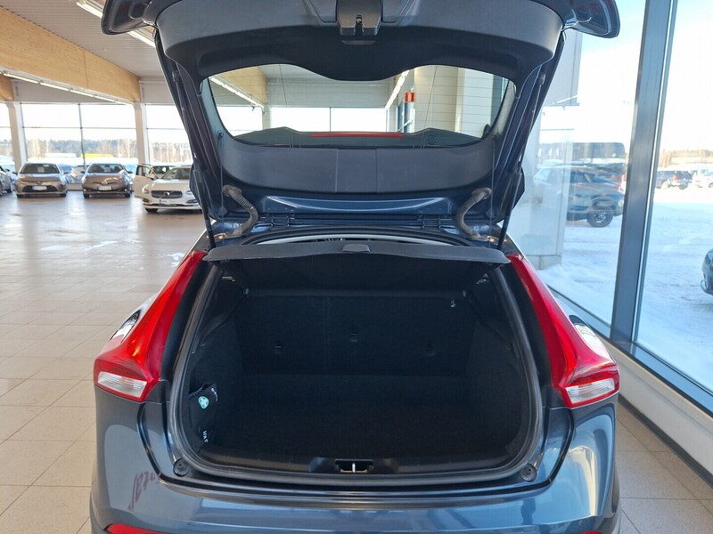 Volvo V40 Cross Country vaihtoauto