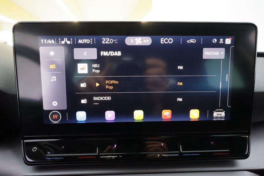 SEAT Leon Sportstourer vaihtoauto