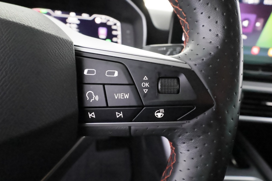 SEAT Leon Sportstourer vaihtoauto