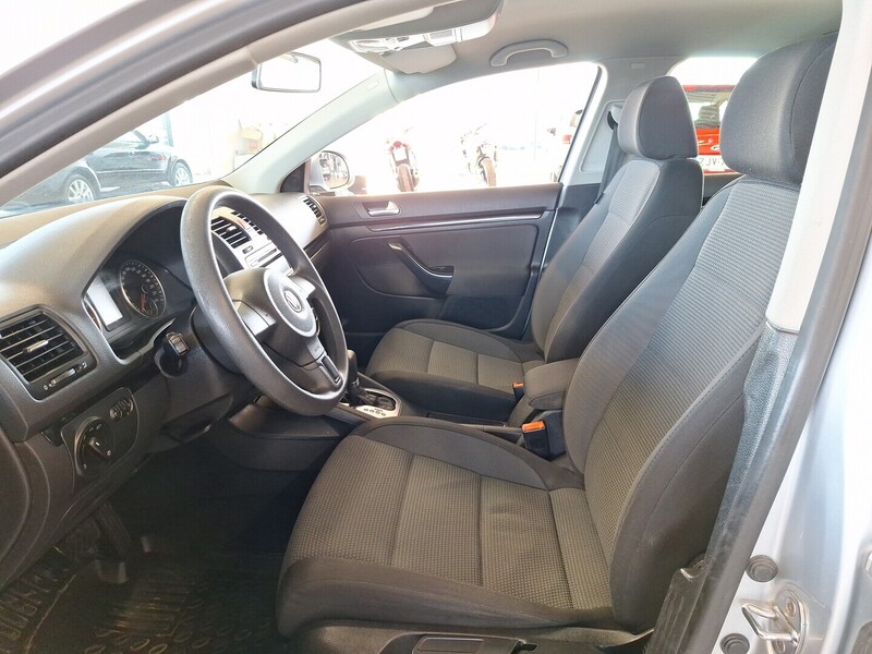 Volkswagen Jetta vaihtoauto