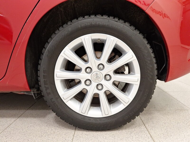 Toyota Auris vaihtoauto