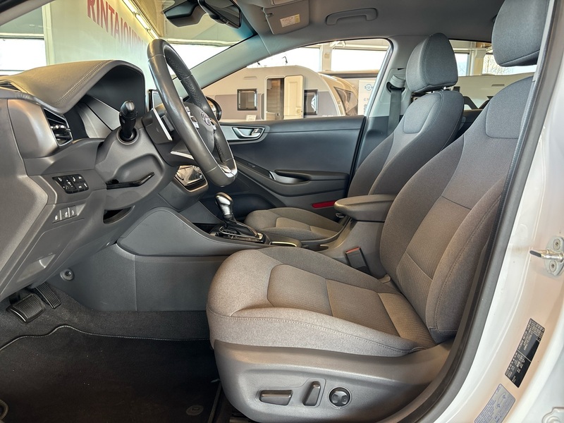 Hyundai IONIQ plug-in vaihtoauto