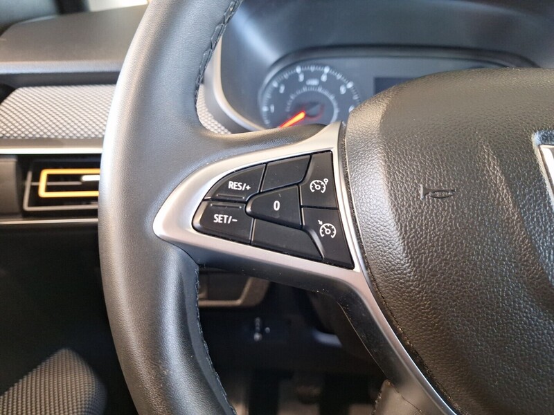 Dacia Sandero vaihtoauto