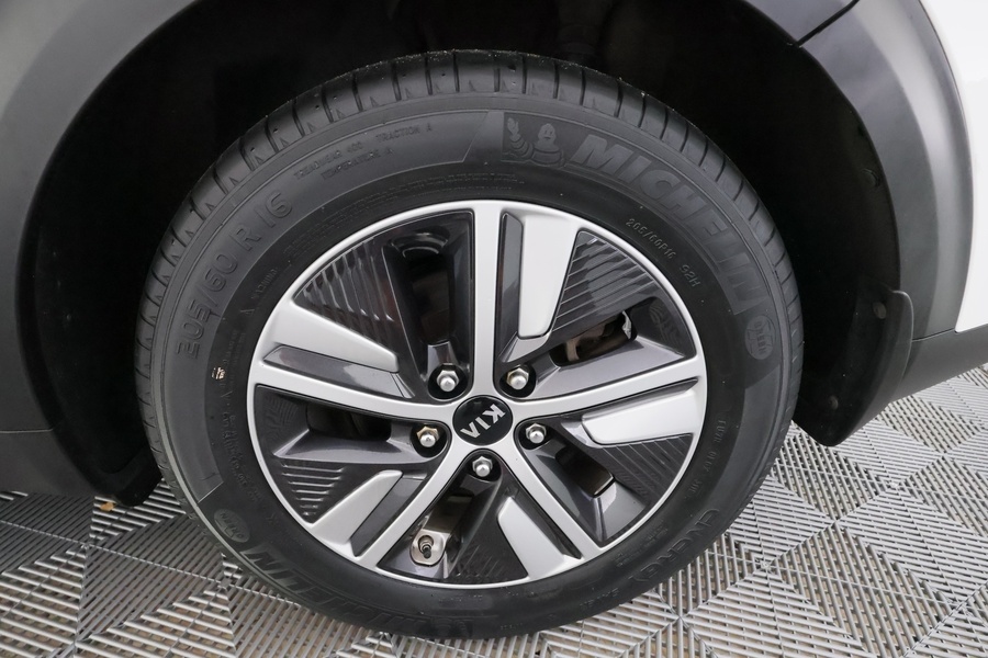 Kia Niro plug-in vaihtoauto