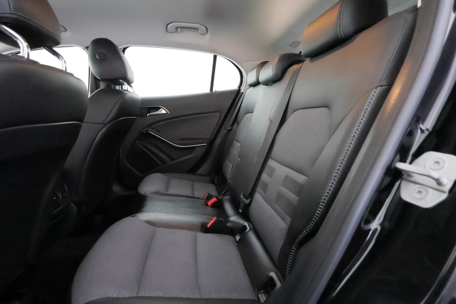 Mercedes-Benz GLA vaihtoauto