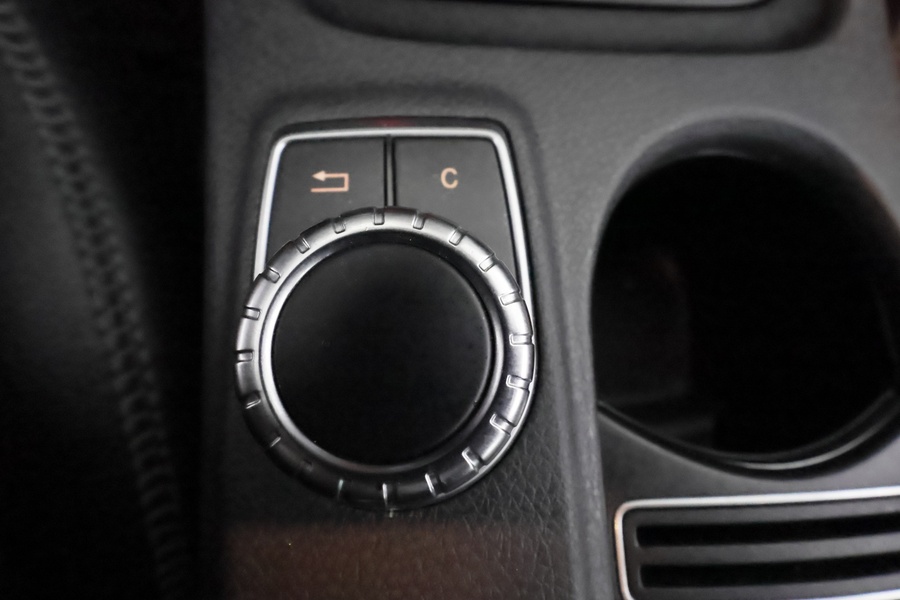 Mercedes-Benz GLA vaihtoauto