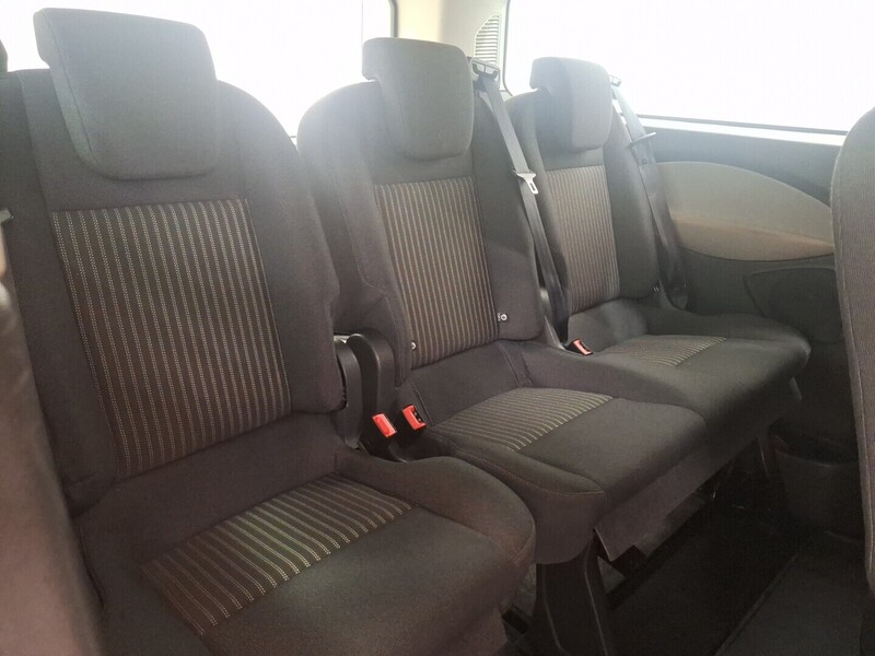 Ford Tourneo Custom vaihtoauto