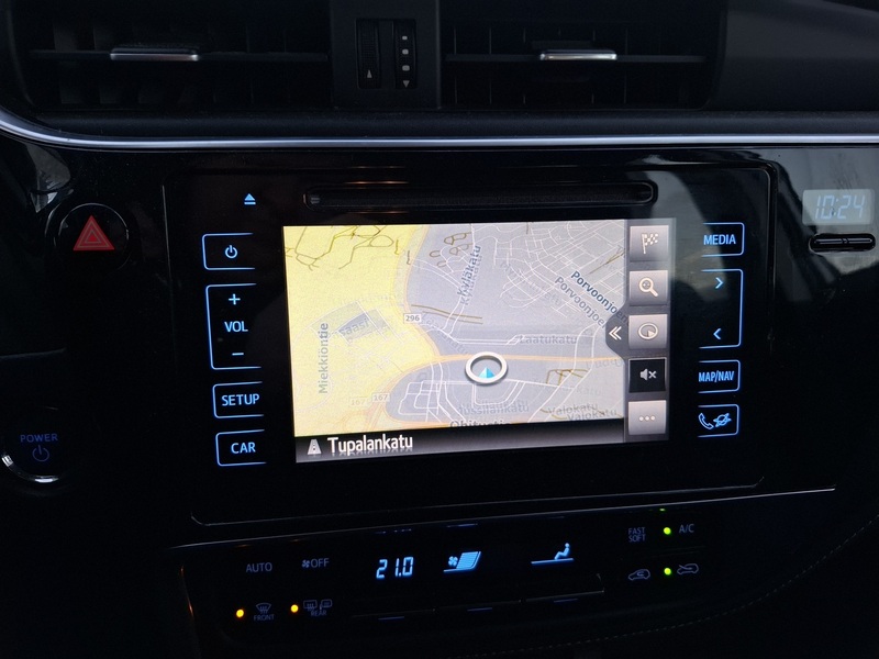 Toyota Auris vaihtoauto