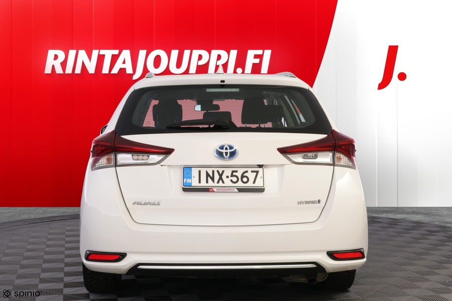 Toyota Auris vaihtoauto