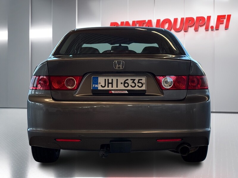Honda Accord vaihtoauto